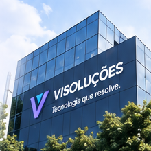 Prédio corporativo com a marca Visoluções